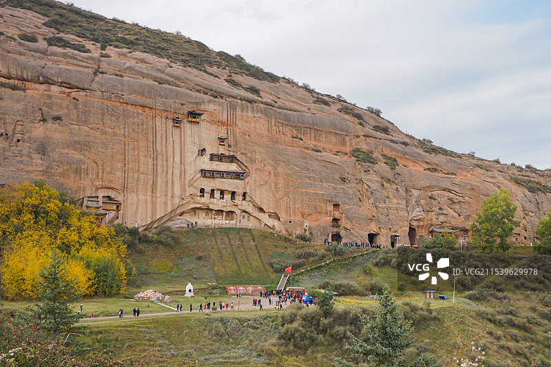 张掖，马蹄寺，三十三天石窟图片素材
