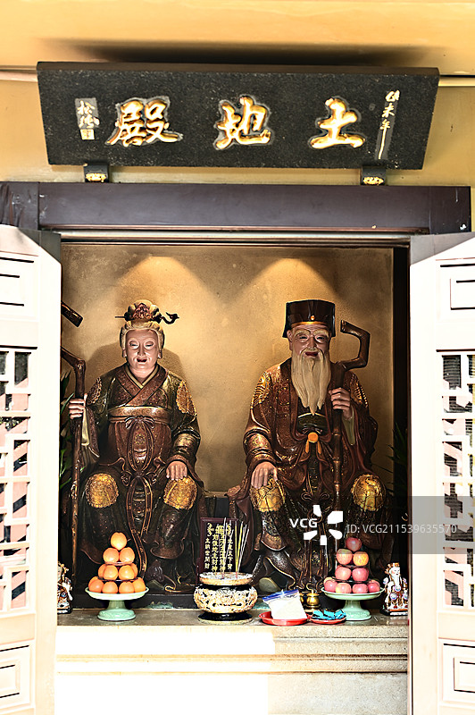 深圳般若禅寺土地殿供奉的神像图片素材