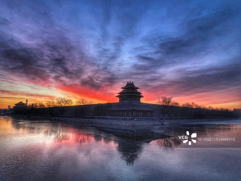 角楼静候破晓时图片素材
