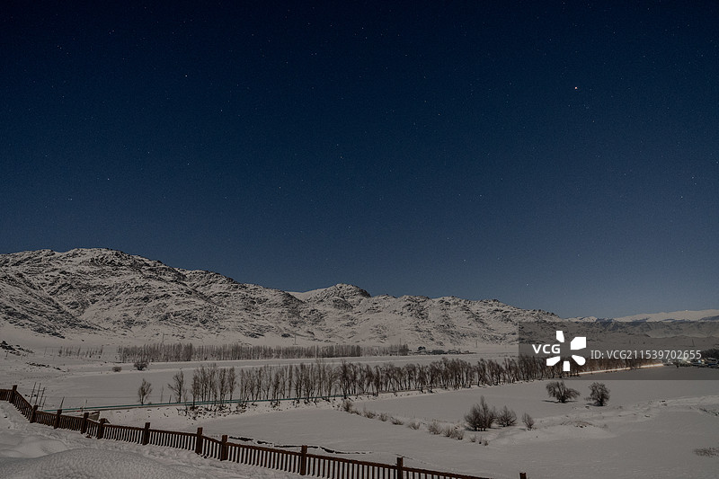 阿勒泰的夜图片素材