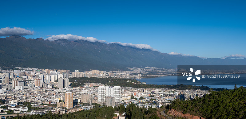 大理苍山洱海下关全景图片素材