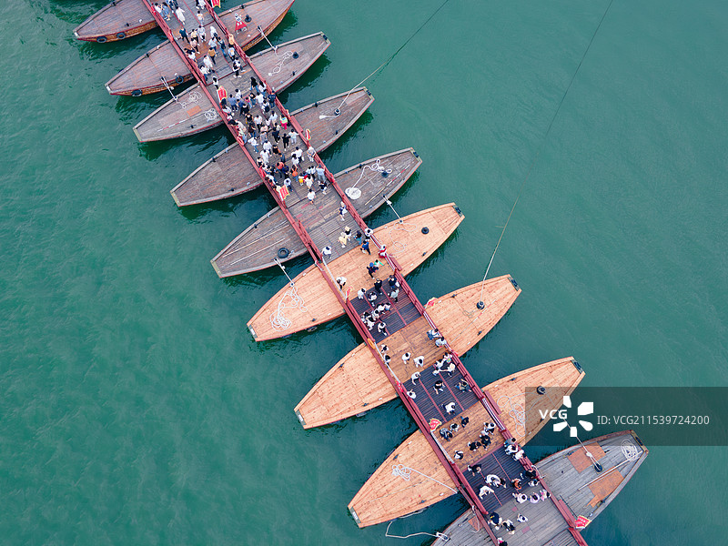 海上船只的高角度视图图片素材