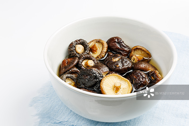 泡发的蘑菇 香菇 食材 静物微距特写图片素材