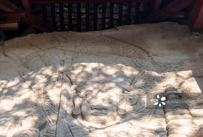 云南大理剑川金华山石刻摩崖造像图片素材