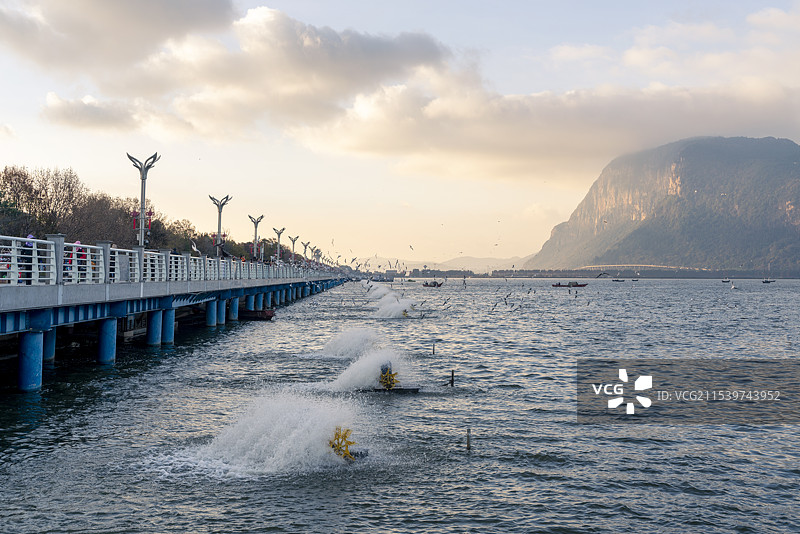 昆明滇池海埂大坝图片素材