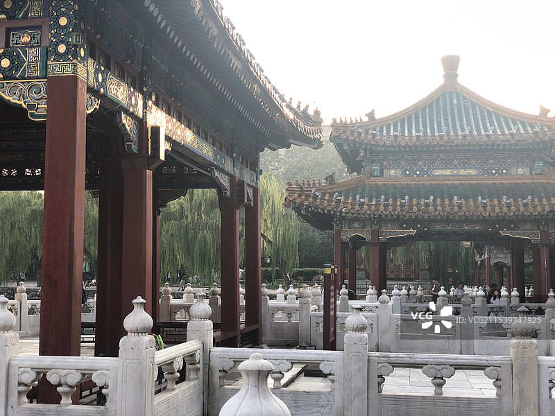 夕阳下的北海公园图片素材