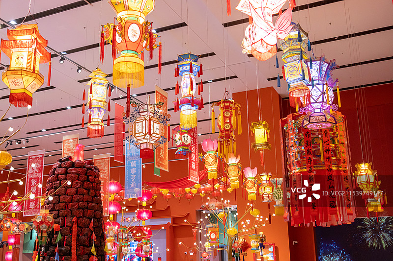 新年春节元宵节中国传统节日喜庆氛围灯笼图片素材