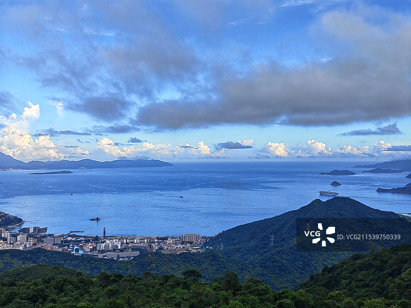 山海大观风景深圳，盐田区，山海大观风景台，俯瞰大鹏湾。图片素材