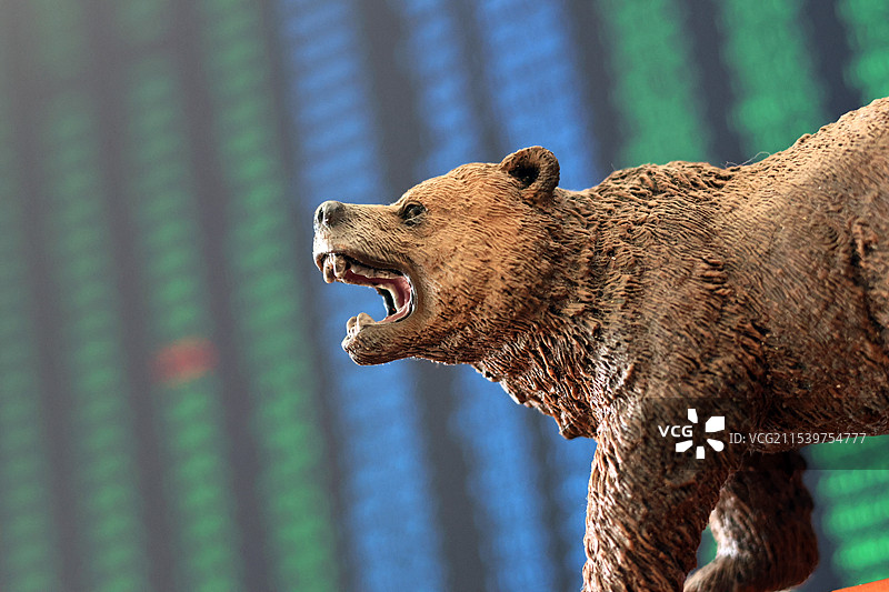 股市投资证券大盘指数K线图与熊模型图片素材