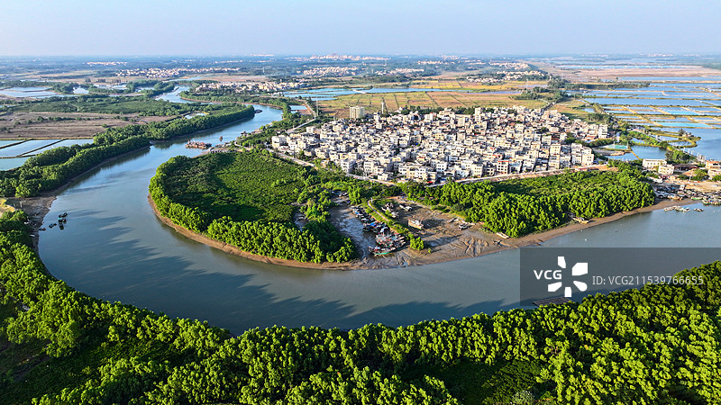 广东湛江：通明渔港景色美丽，生态良好图片素材