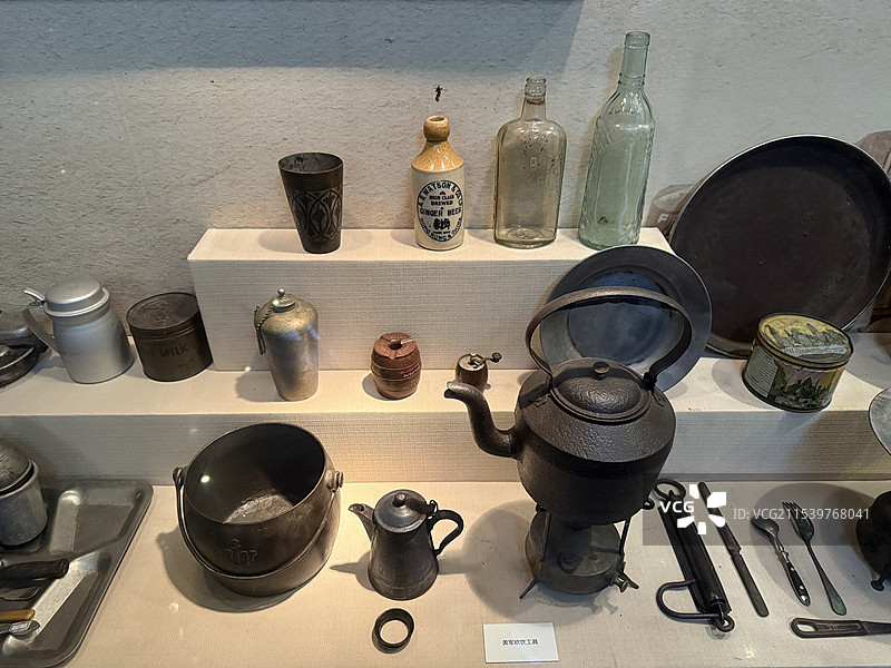 腾冲滇西抗战纪念馆美军飞虎队的炊饮工具图片素材