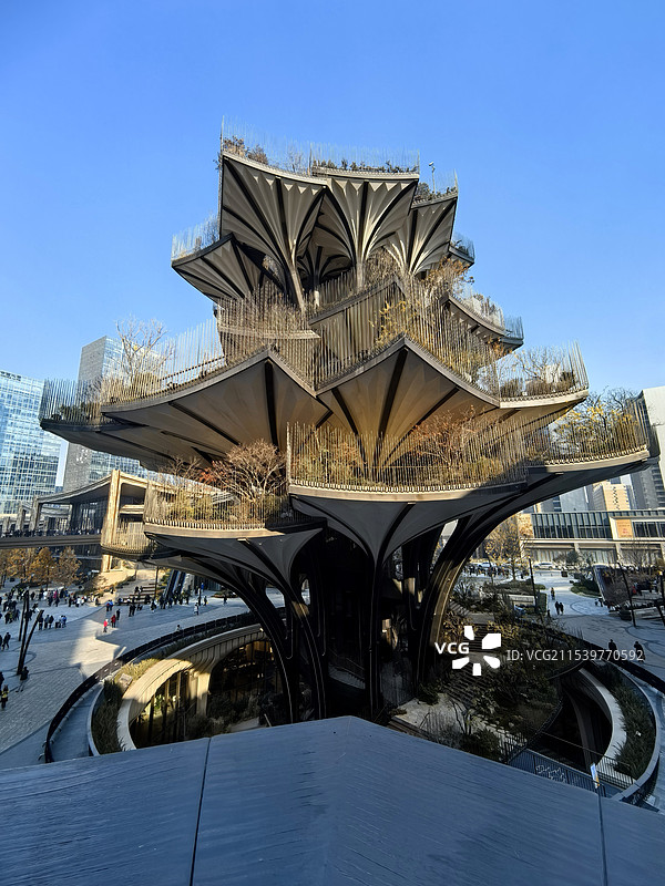 西安万象城的生命树图片素材