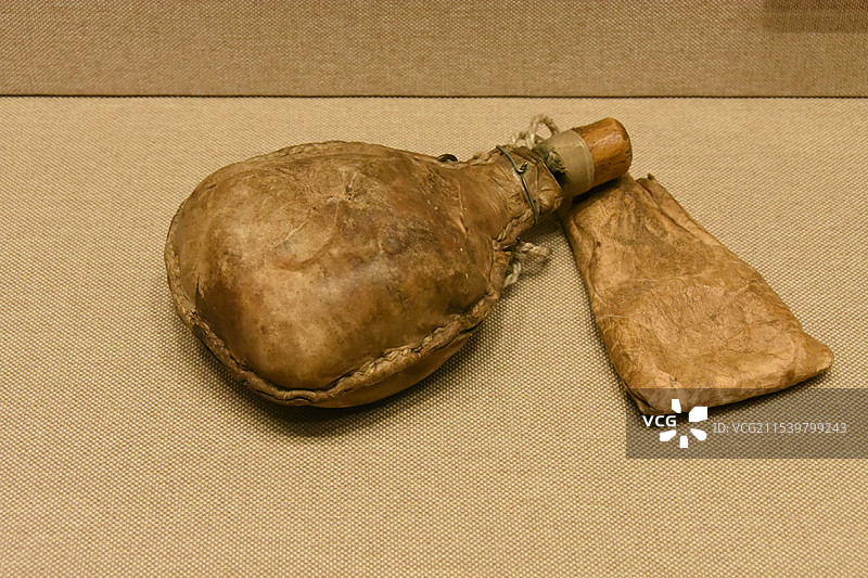 硬皮火药囊民国图片素材