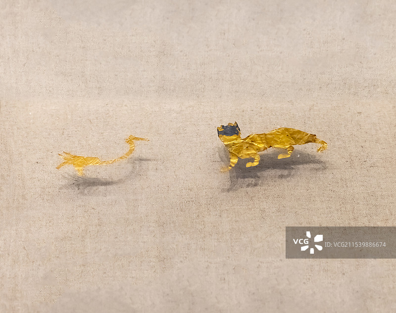 金箔 西汉 六安市金安区三十铺镇双墩一号墓 安徽省文物考古研究所图片素材