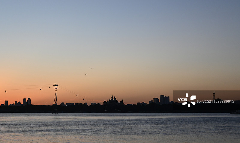 哈尔滨松花江落日图片素材