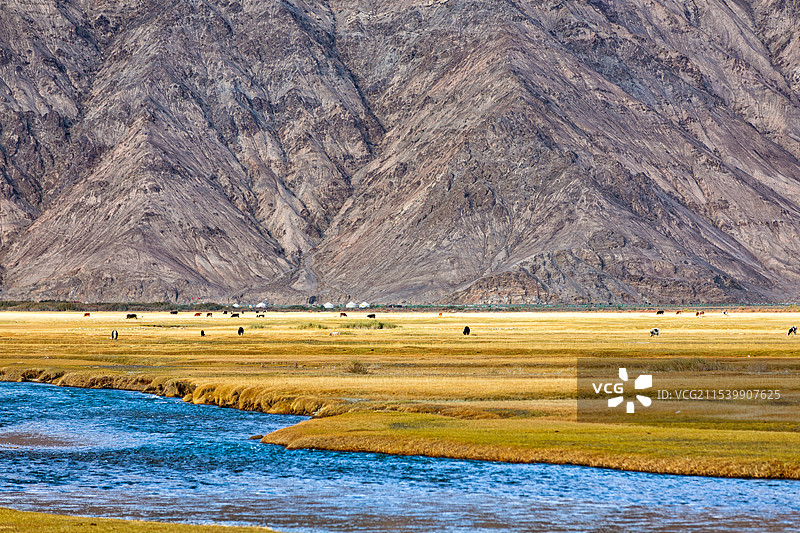 穿越时光的凝视：新疆石头城的摄影探秘图片素材