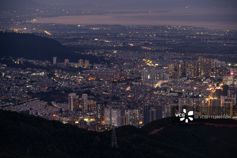 夜色下的大理海西（下关和大理古城）图片素材