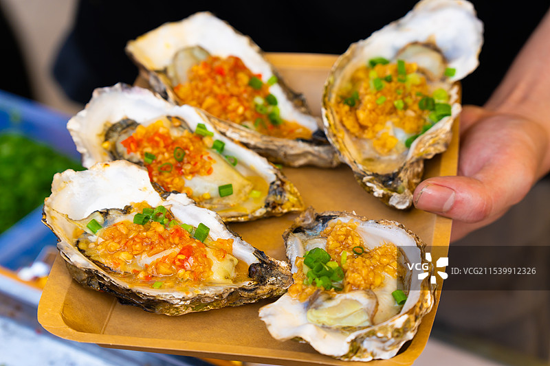 湛江炭烧生蚝图片素材