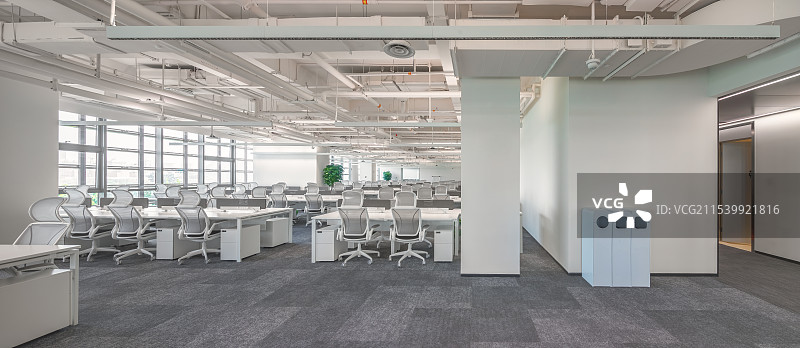 现代办公室会议室，现代办公空间室内空间设计图片素材