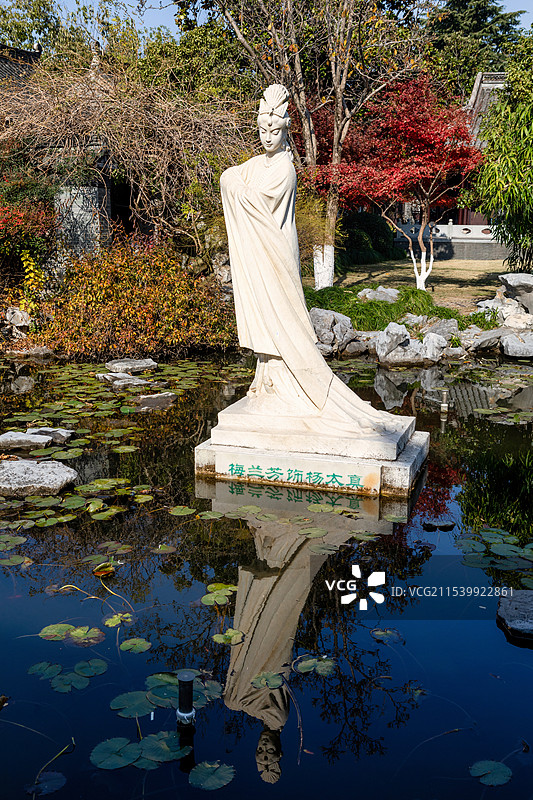 泰州梅园（梅兰芳纪念馆）的秋天风光图片素材