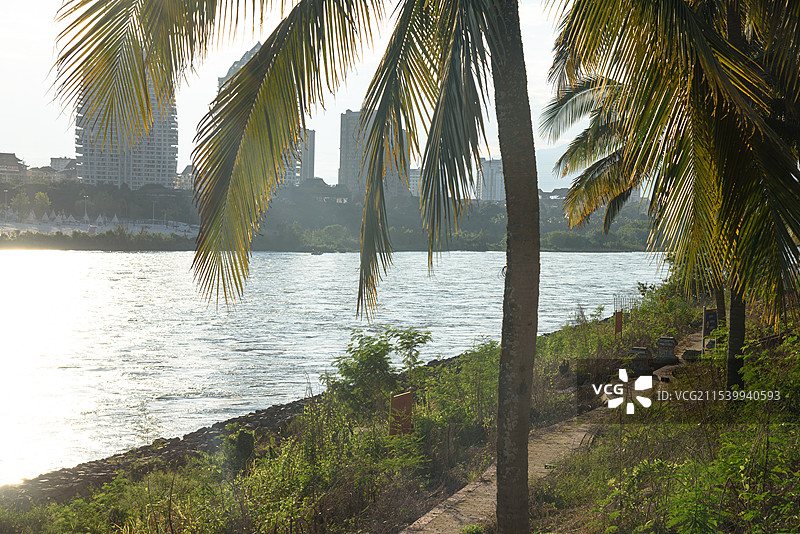 西双版纳湄公河河边风景图片素材