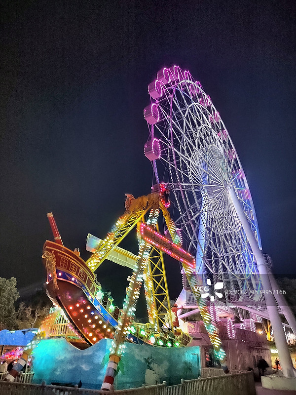 多彩的游乐场图片素材