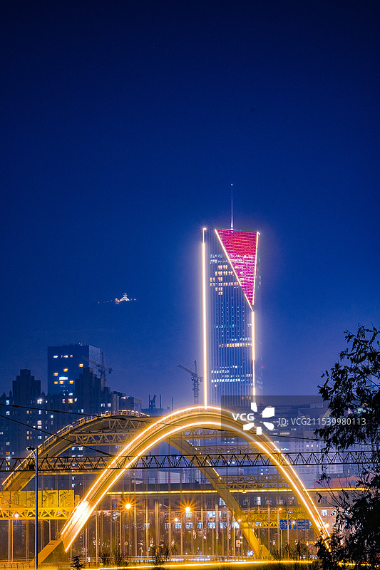 兰州元通桥&三台阁&亚欧国际合影图片素材