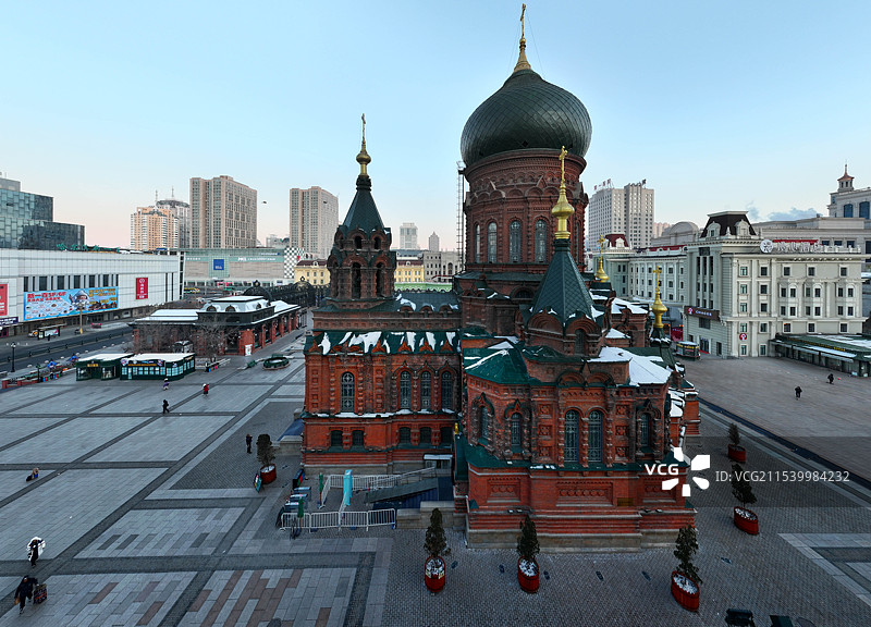 冬夜璀璨的哈尔滨铁路桥彩虹桥图片素材