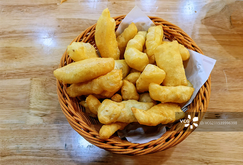 早餐，河南美食，胡辣汤，两掺，油馍头，茶叶蛋图片素材