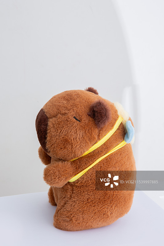 卡皮巴拉玩偶图片素材