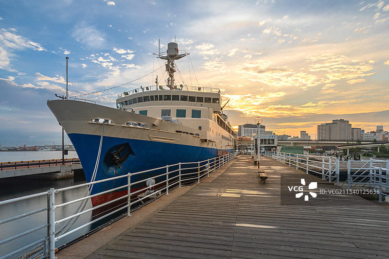日本北海道函馆邮轮码头晨景图片素材