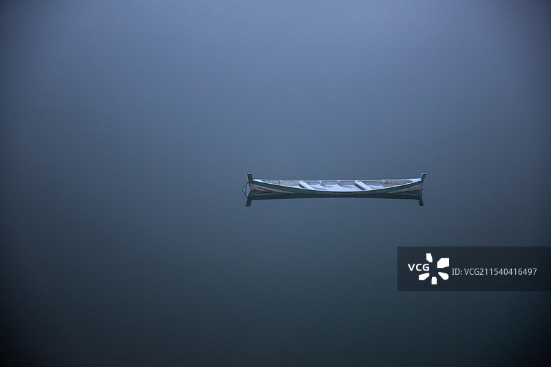 一叶扁舟图片素材