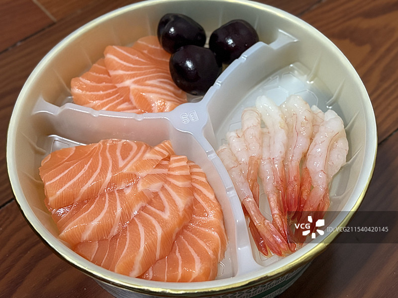 三文鱼和甜虾图片素材