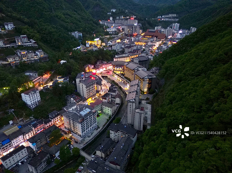 航拍湖北神农架木鱼镇图片素材