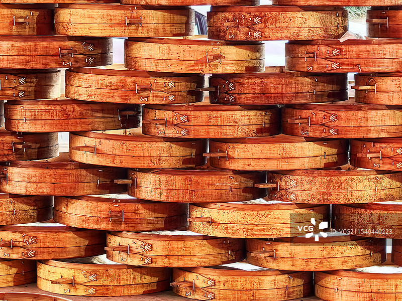 堆积如山的蒸笼图片素材