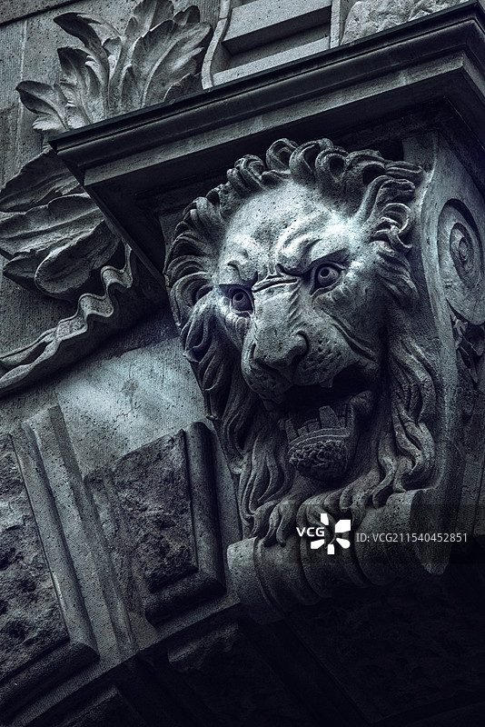 塞切尼链桥雕像图片素材