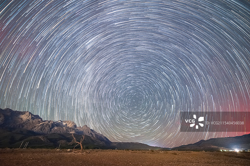元旦节玉龙雪山星轨图片素材