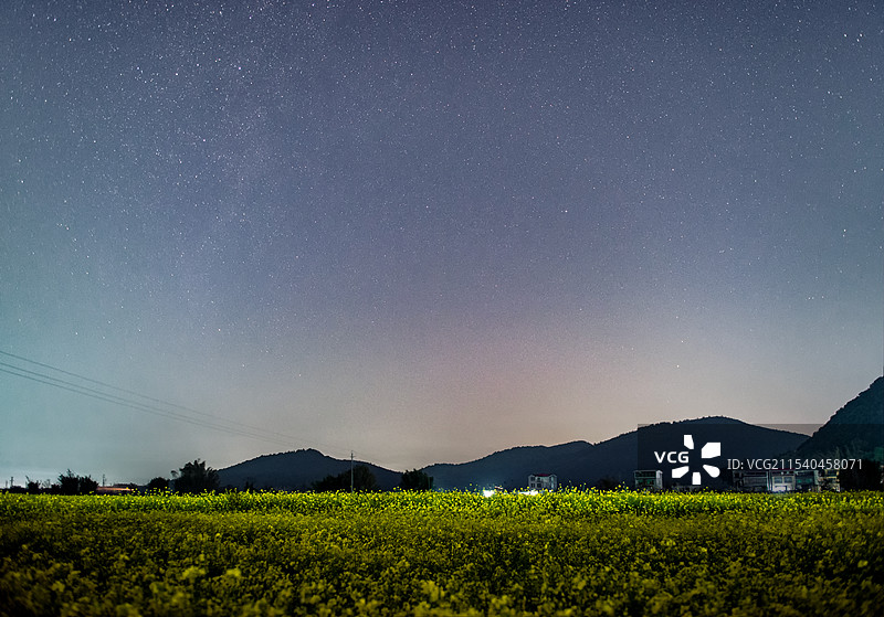 柳州古砦乡星空下的油菜花图片素材