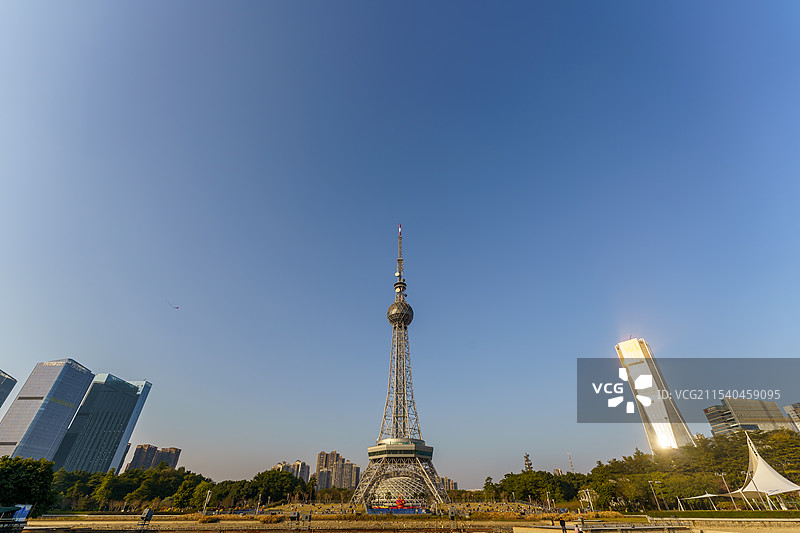 广东佛山市的地标性建筑佛山市电视塔图片素材