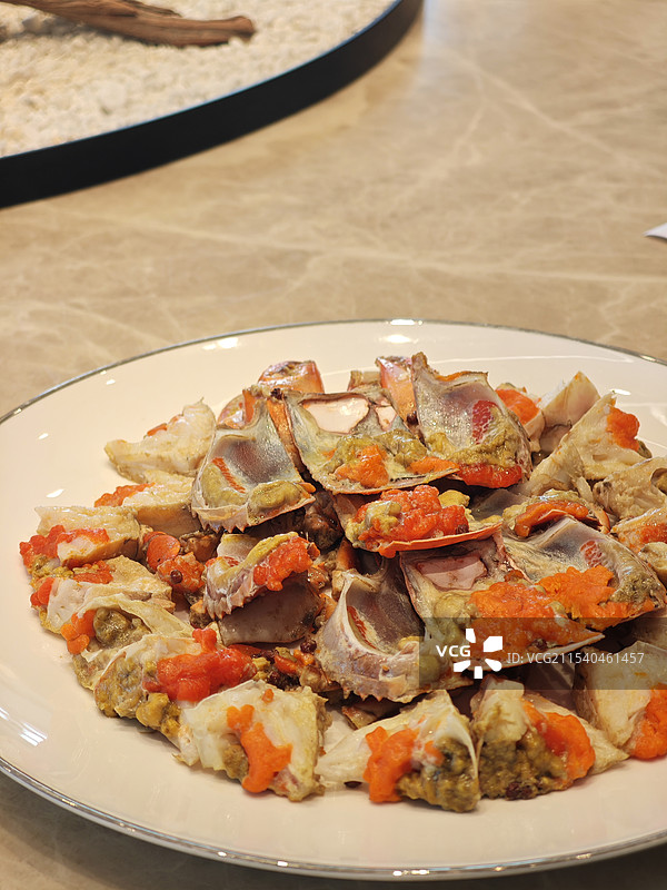 花椒焗膏蟹 现代潮菜 潮汕菜 粤菜分支 中式菜肴 盘子里的食物特写 《煮海》汕头市黑珍珠餐厅图片素材