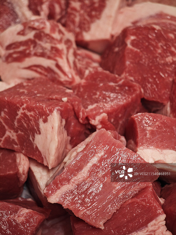牛腩块 生牛肉块 澳洲牛肉 肥瘦相间的牛肉纹理 肥牛脂肪和肌肉纤维 大理石花纹图片素材