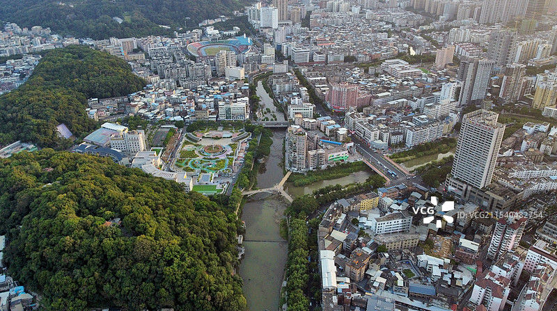 航拍山城-福建省龙岩市新罗区图片素材