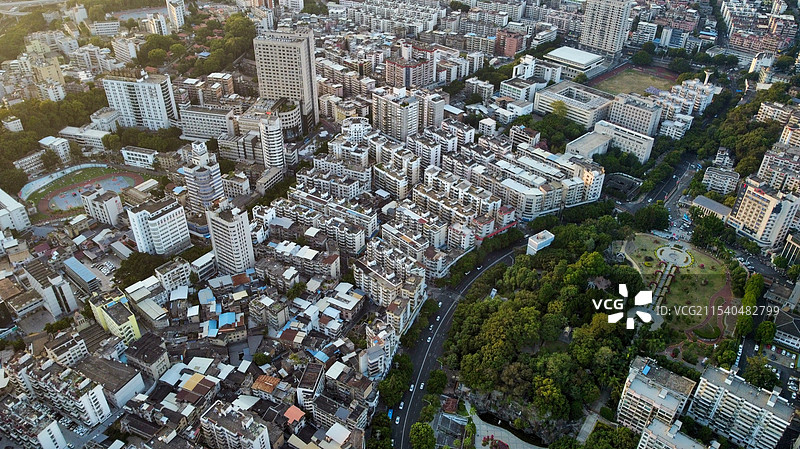 航拍山城-福建省龙岩市新罗区图片素材