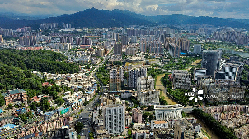 航拍山城-福建省龙岩市新罗区图片素材