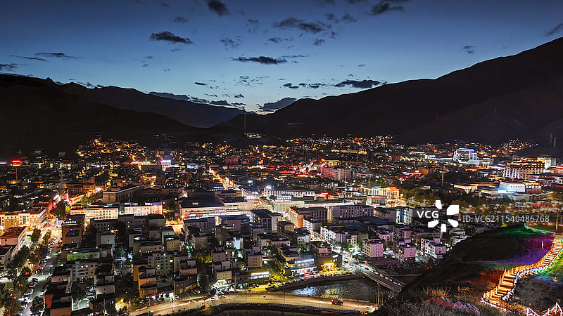 玉树市夜景图片素材