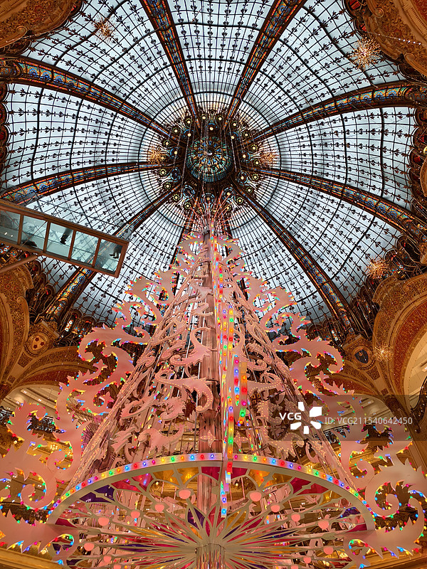 巴黎老佛爷商场圣诞季图片素材