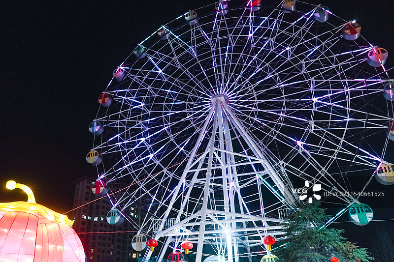 春节游乐场——淄博玉黛湖灯会图片素材