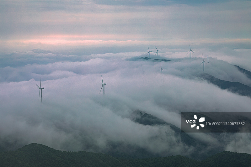 云端风电场图片素材