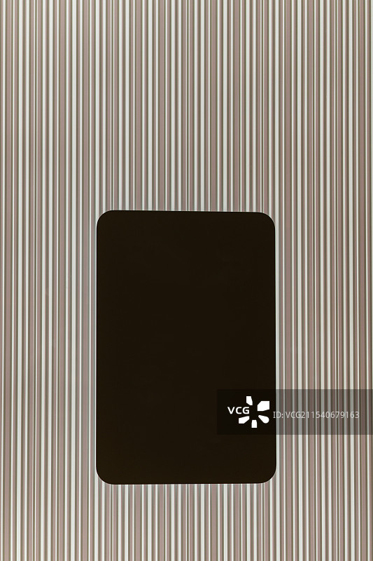 条纹图案和空白中心的极简抽象背景图片素材