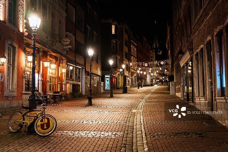 夜晚的德国城市街道图片素材